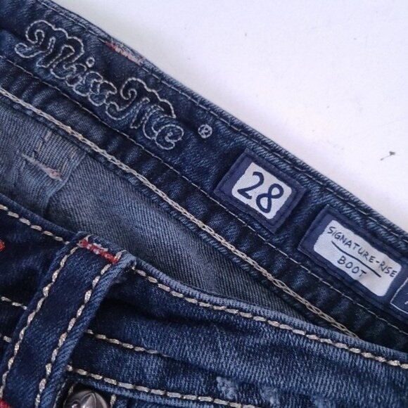 Miss Me Boot Bootcut Y2K Low Rise Jeans Size 28 Bling Cross Pocket - Picture 9 of 12